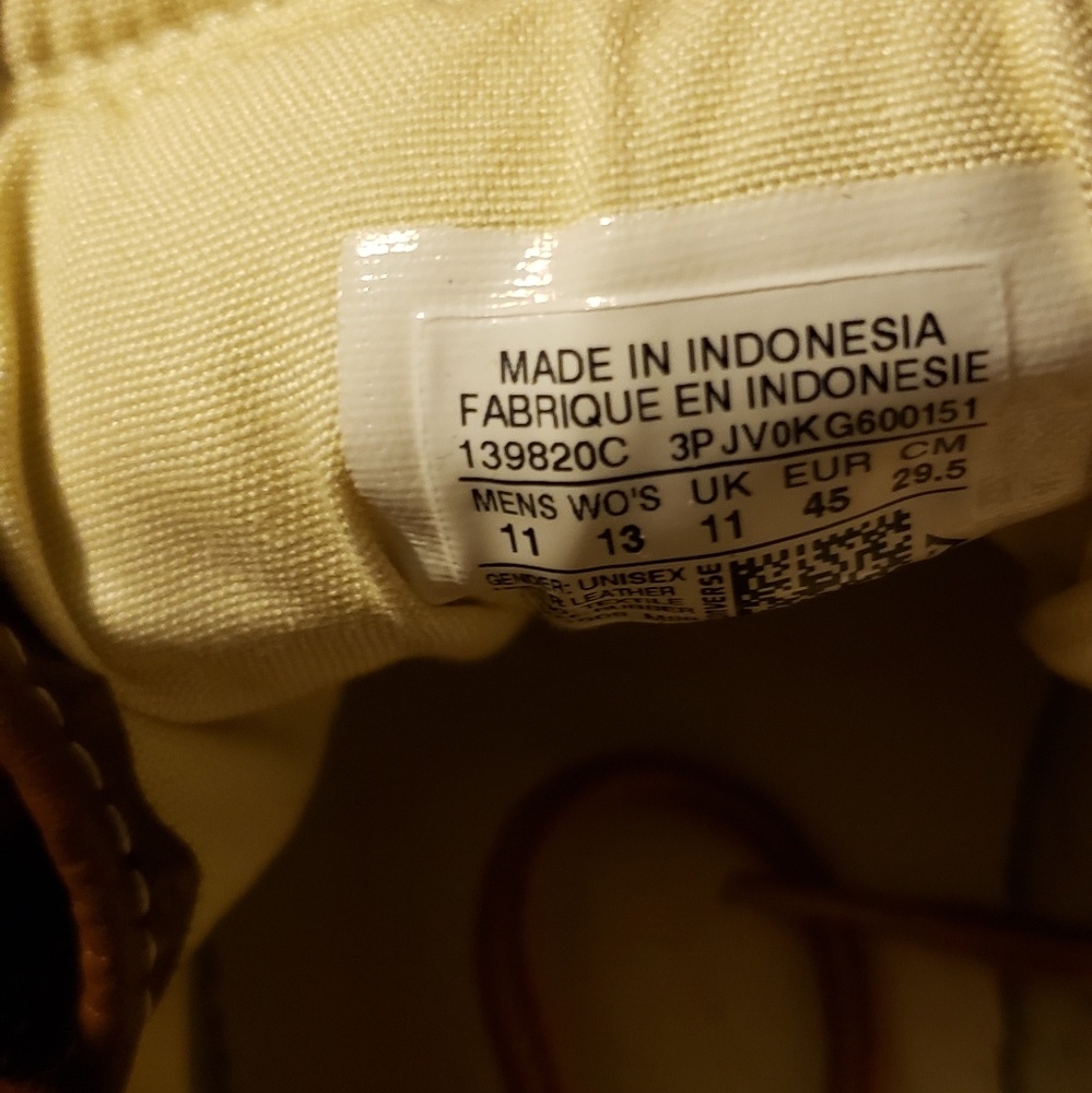 Brown leather Convers